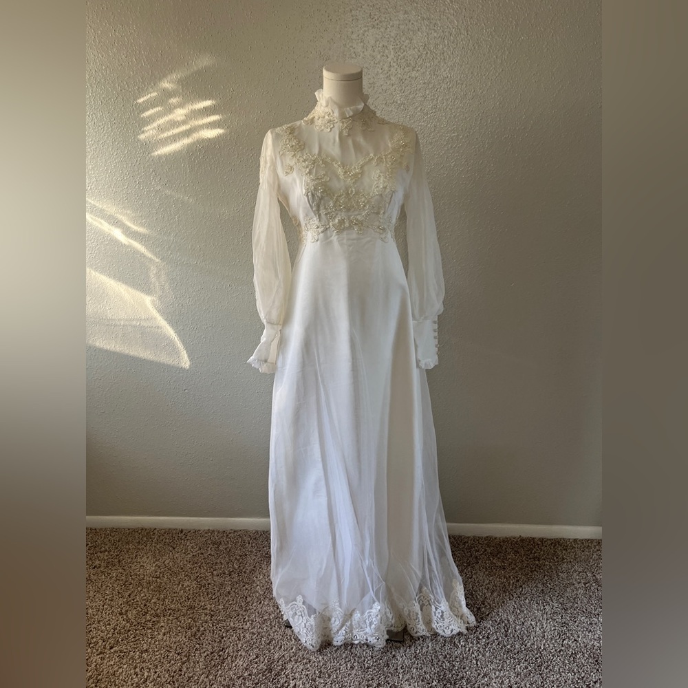 Vintage Bridal Gown Rare Gorgeous Union Made 1970s